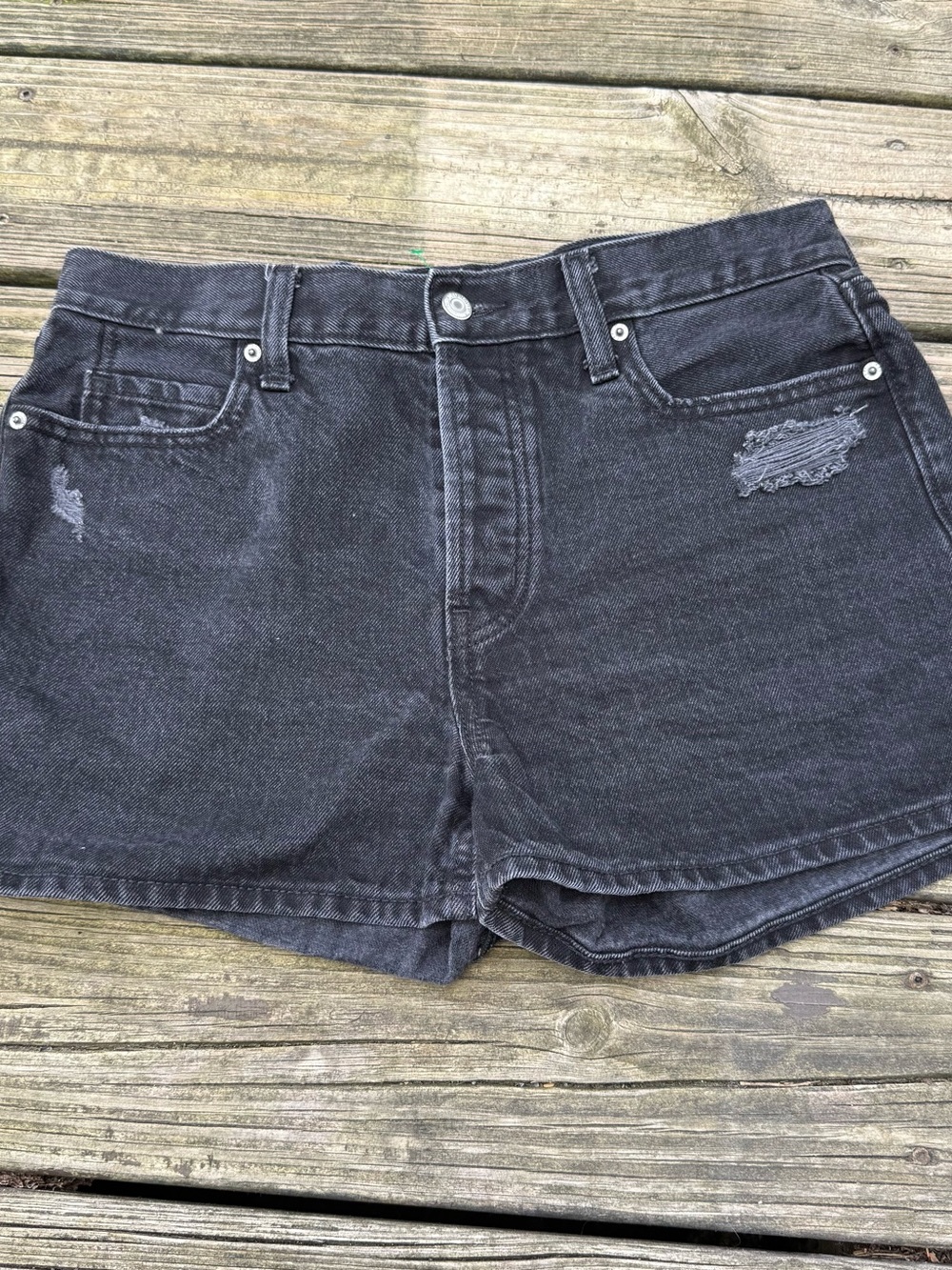 Old Navy Black Distressed High-Rise Denim Shorts‎ Slouchy Straight Women's 6